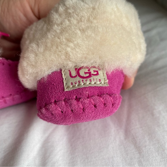 Ugg Baby Pink Furry Boots • 0/1 (0-6m) - Picture 9 of 11